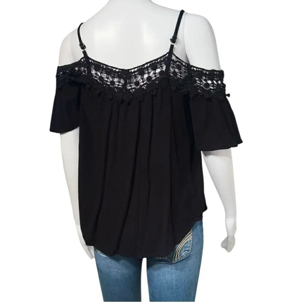 Cold-Shoulder Crochet Top (S) - Picture 6 of 13